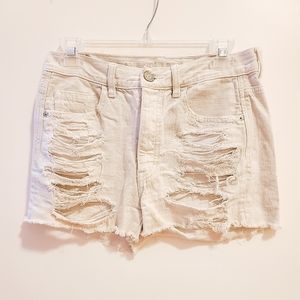 Anerican Eagle cream shorts